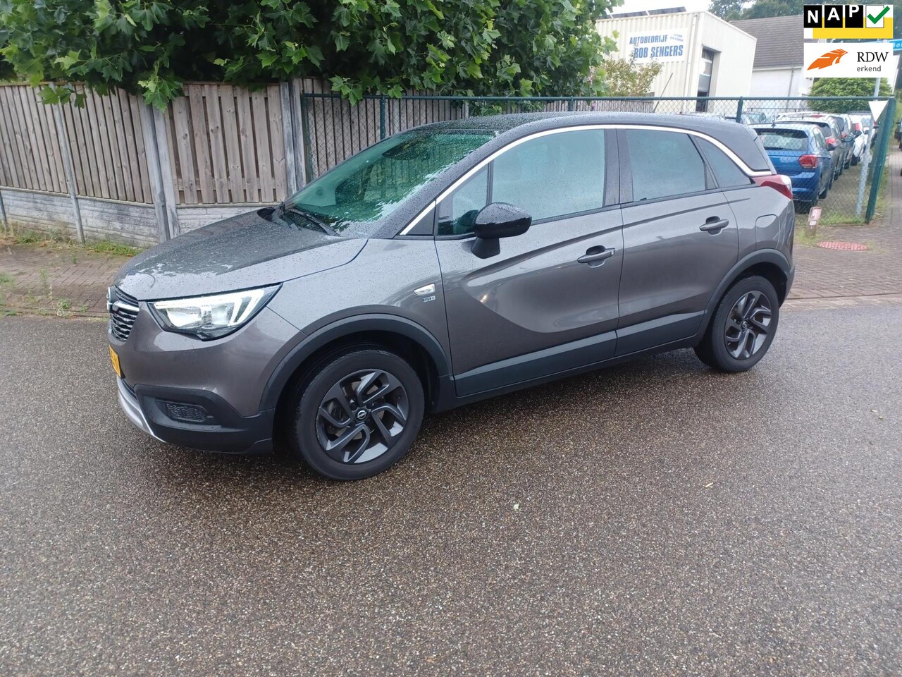 Opel Crossland X - 1.2 Turbo 120 Jaar Edition 1.2 Turbo 120 Jaar Edition - AutoWereld.nl