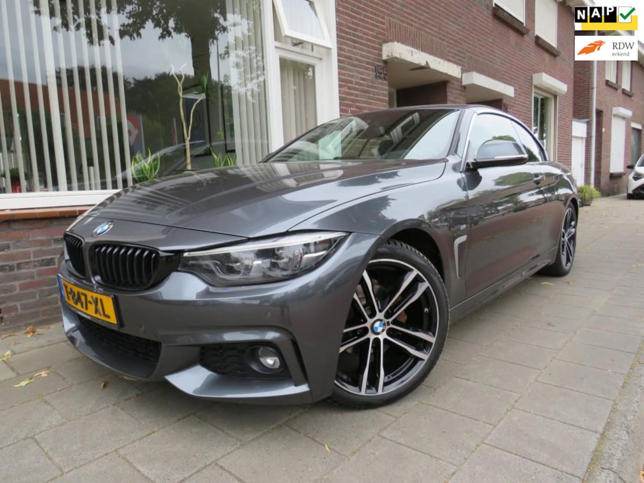 BMW 4-serie Cabrio - 420i High Executive Automaat Navi 19"LMV - AutoWereld.nl