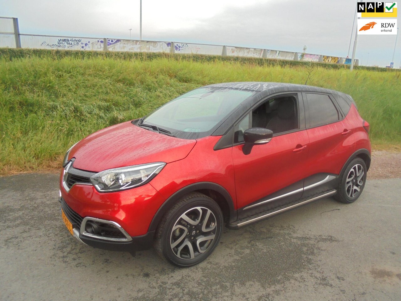 Renault Captur - Renault captur 0.9 benzine airco navigatie leer lmv 70.000km - AutoWereld.nl