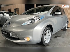 Nissan LEAF - Acenta 30 kWh | Camera | Keyless | Cruise | Airco | Navi