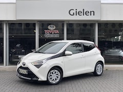 Toyota Aygo - 1.0 VVT-i 5D x-play | Apple CarPlay/Android Auto, Parkeercamera, Snelheidsbegrenzer, Stuur