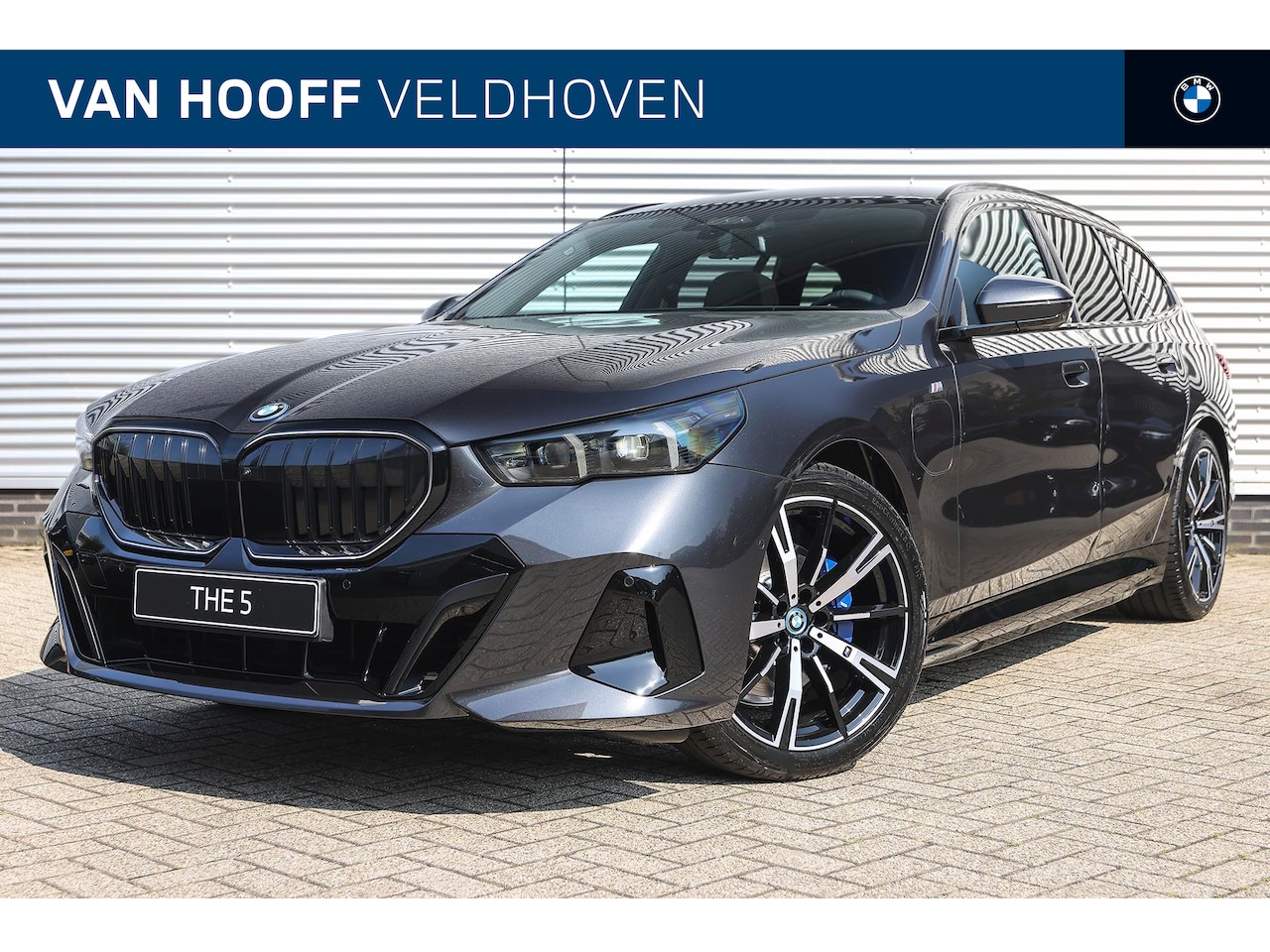 BMW 5-serie Touring - 530e High Executive M Sport Automaat / Panoramadak / Trekhaak / Adaptieve LED / Harman Kar - AutoWereld.nl