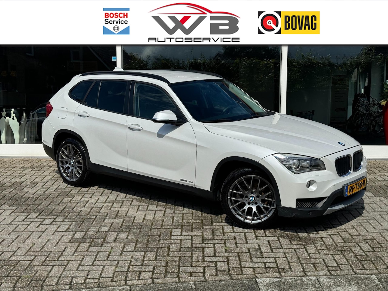 BMW X1 - SDrive16d Executive I Navigatie I M-Sport I Xenon I Leder - AutoWereld.nl