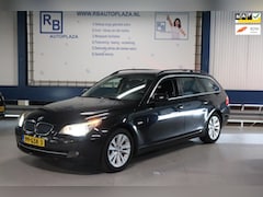 BMW 5-serie Touring - 520i Corporate Facelift / Youngtimer