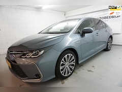 Toyota Corolla - 1.8 Hybrid First Edition / BTW AUTO/ NAVI / CAMERA /NAP