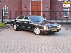 Daimler 4.0 - 4.0 SIX / Automaat / Airco / Rijdt goed