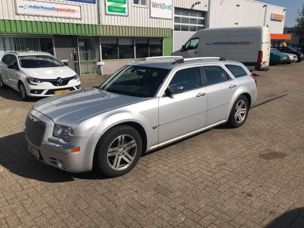 Chrysler 300C Touring - 3.0 V6 CRD 3.0 V6 CRD - AutoWereld.nl