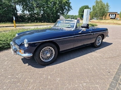 MG B type - 1.8 Roadster LEDER/OVERDRIVE/CHROOM SPAAKWIELEN/izgst