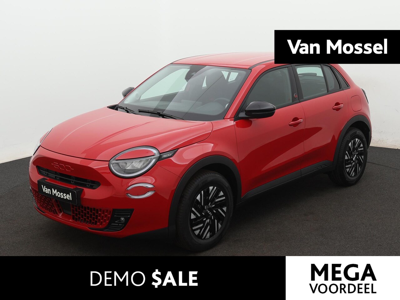 Fiat 600e - RED 54 kWh | Parkeersensoren | Apple Car Play | Android auto | Cruise control - AutoWereld.nl