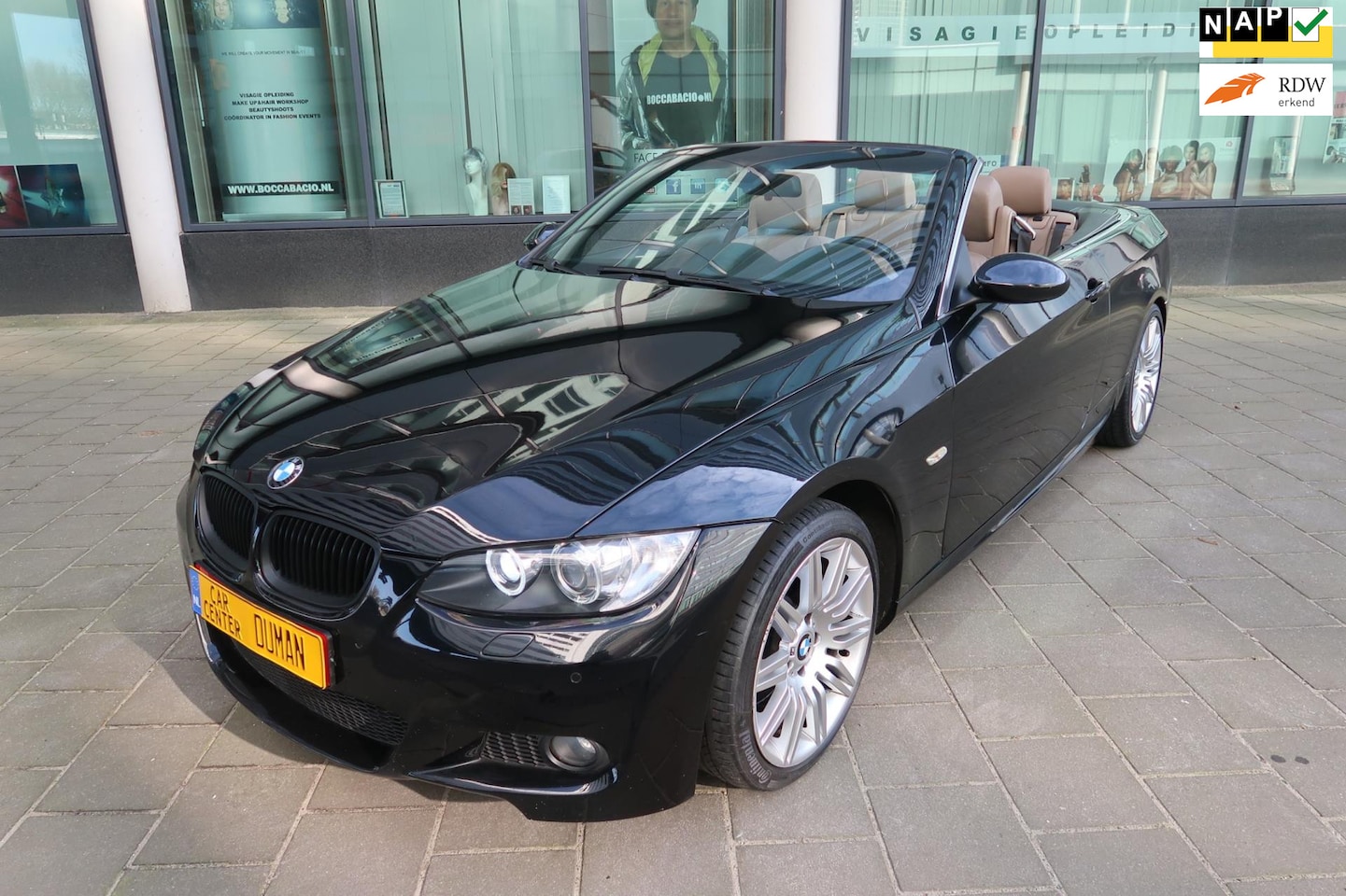 BMW 3-serie Cabrio - 325i 325 E93 M pakket High Exe. - AutoWereld.nl