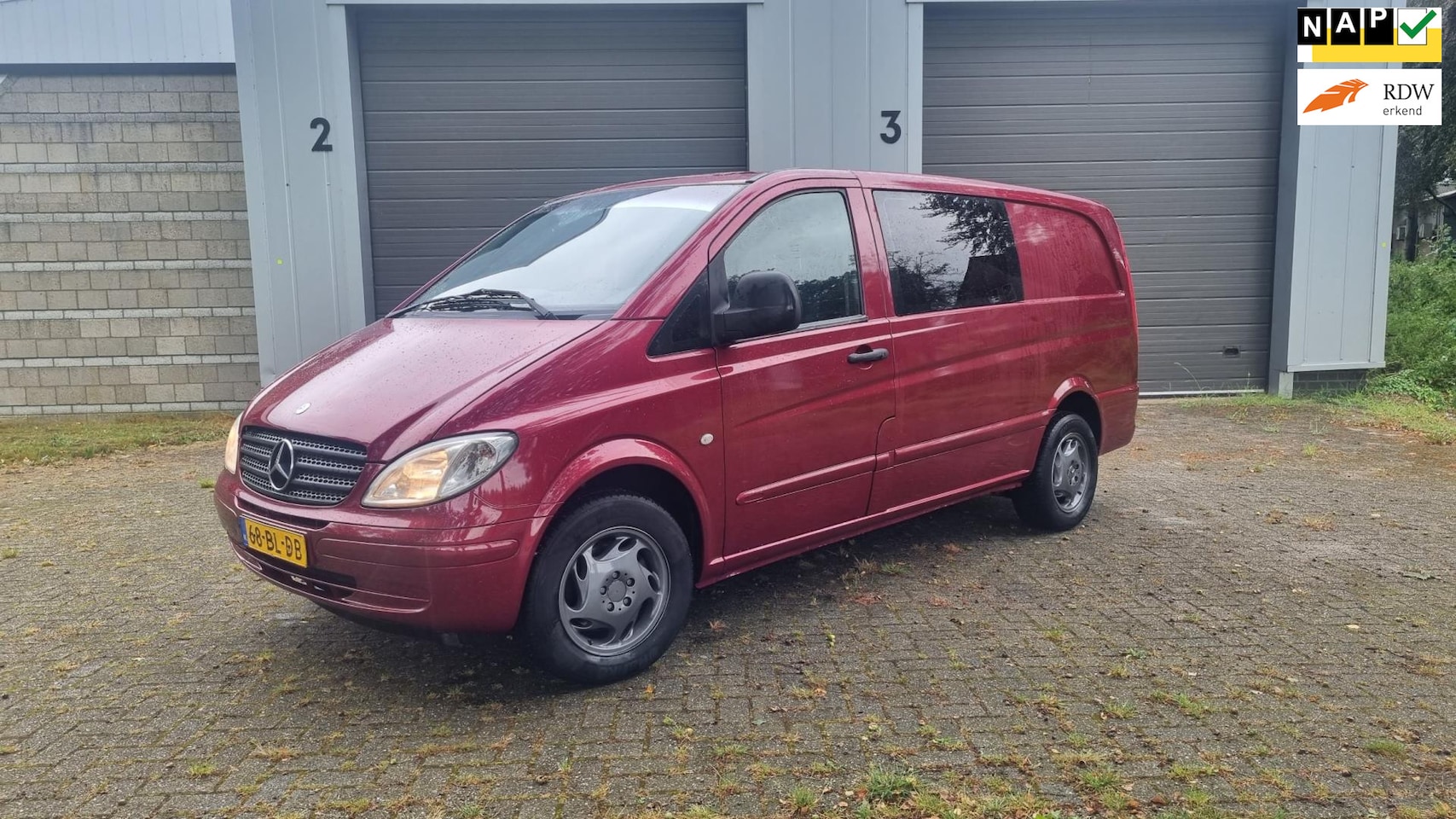 Mercedes-Benz Vito - 111 CDI TOPSTAAT LANG DUBCAB AIRCO 259000KM - AutoWereld.nl