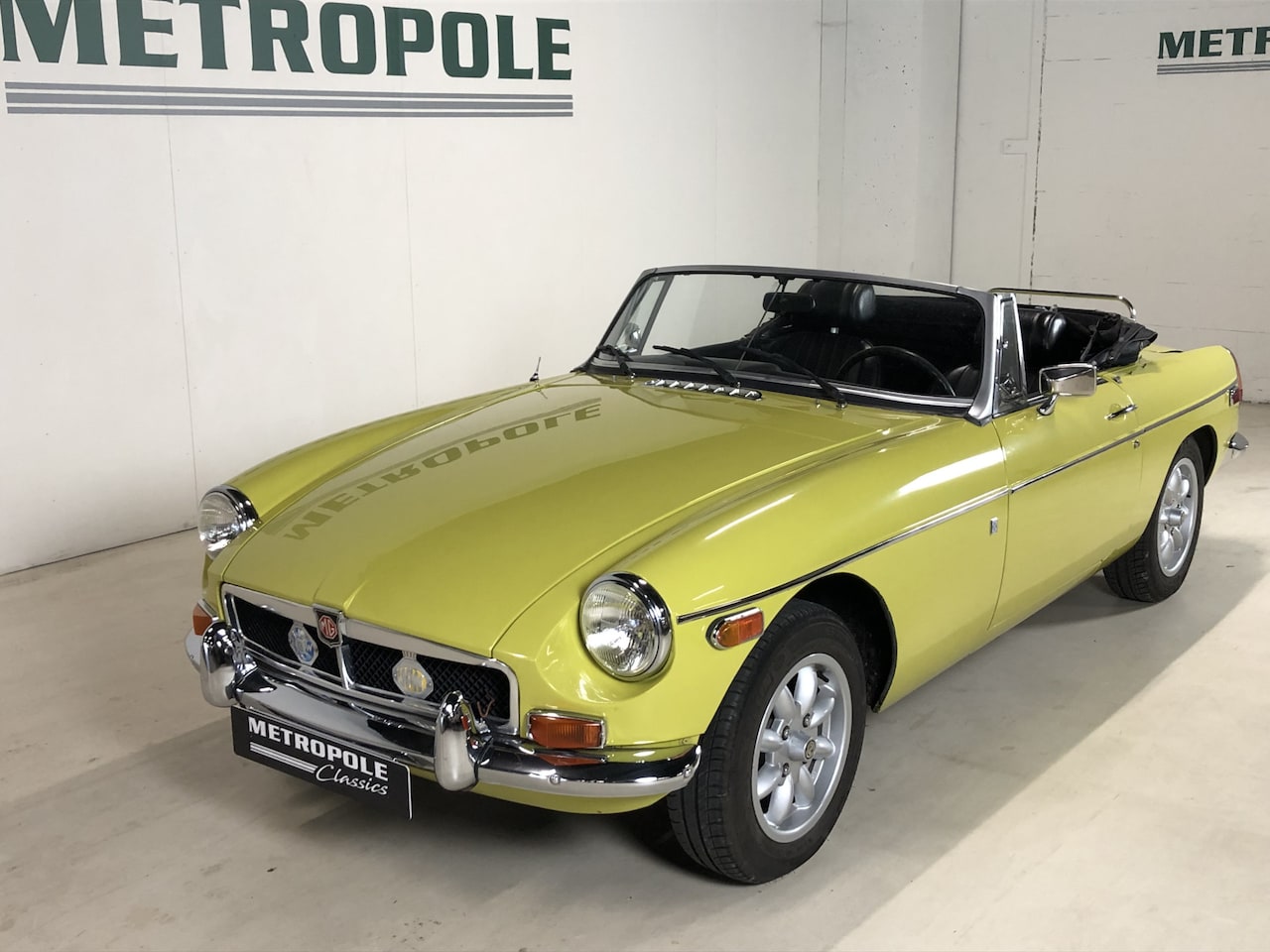 MG B type - Cabriolet M0903 - AutoWereld.nl