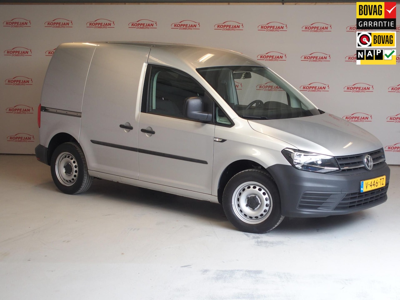 Volkswagen Caddy - 2.0 TDI L1H1 BMT Economy Business NL auto, Airco, Trekhaak, Radio, Bluetooth - AutoWereld.nl