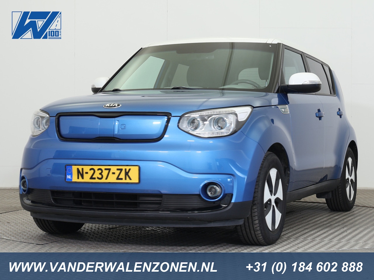 Kia e-Soul - EV ExecutiveLine TwoTone 27 kWh 111pk <Actieradius=212km> CLIMA NAVI LMV ZWART.STOF STOELV - AutoWereld.nl