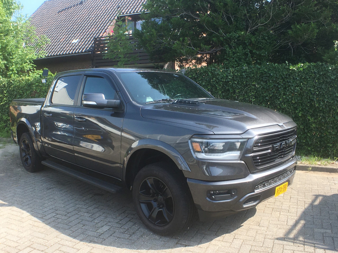 Dodge Ram 1500 - 5.7 V8 4x4 Crew Cab 5'7 Sport Panorama dak, LPG Prins, Navigatie, leder - AutoWereld.nl