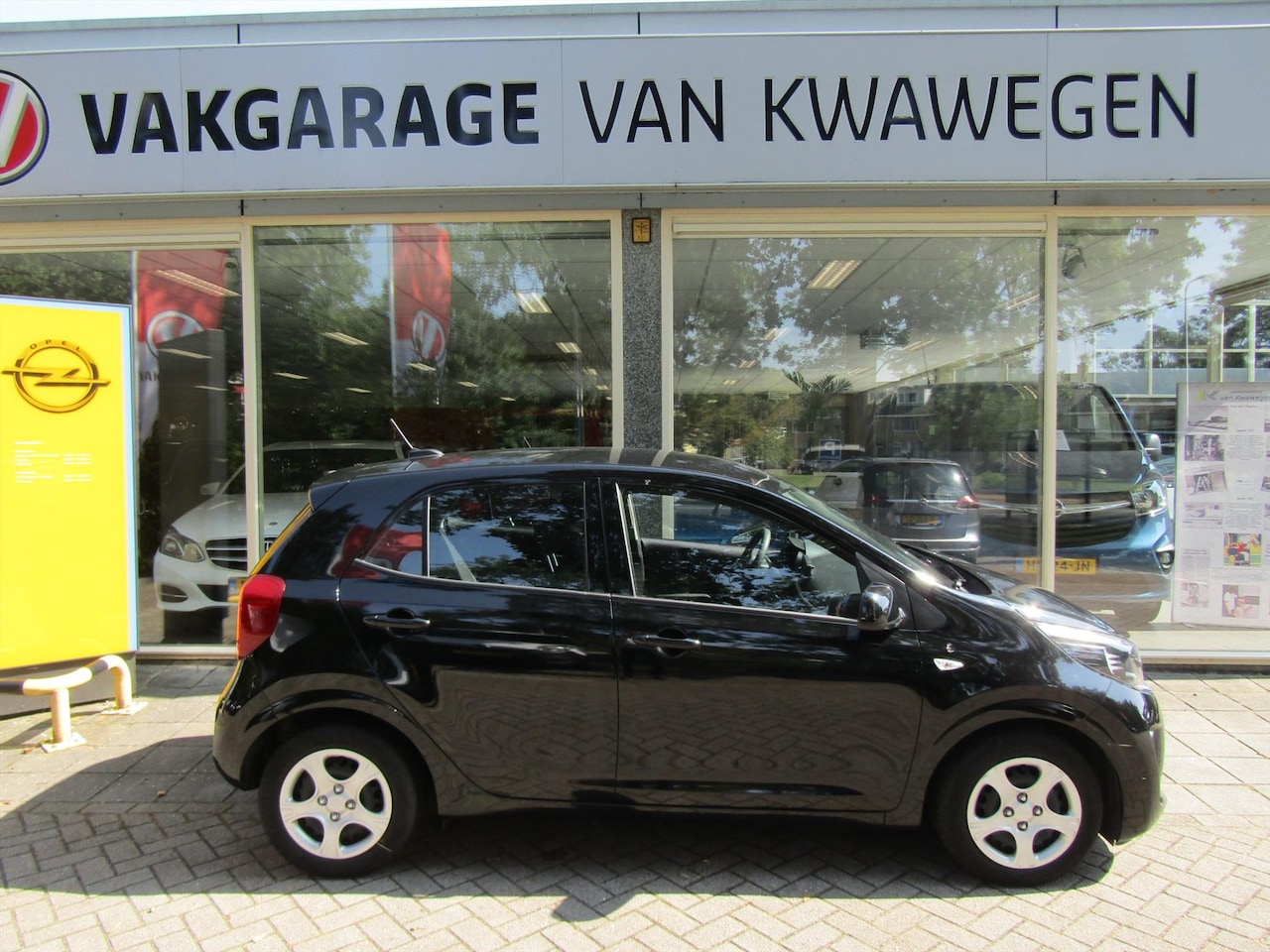 Kia Picanto - 1.0 MPi 67pk 5-zits ComfortLine all season banden - AutoWereld.nl