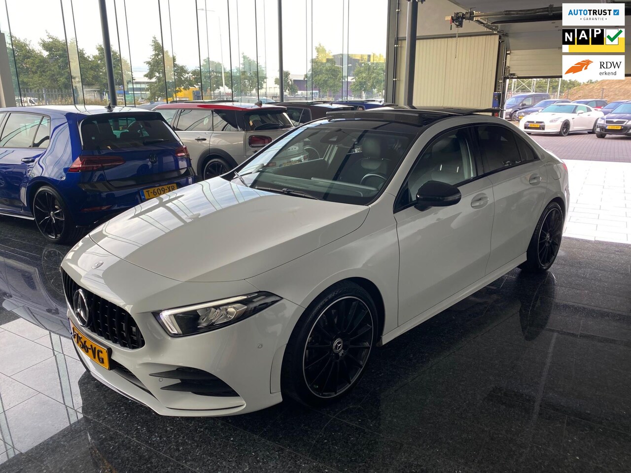 Mercedes-Benz A-klasse - 220 4MATIC Premium Plus 2019 A35 200PK Pano - AutoWereld.nl