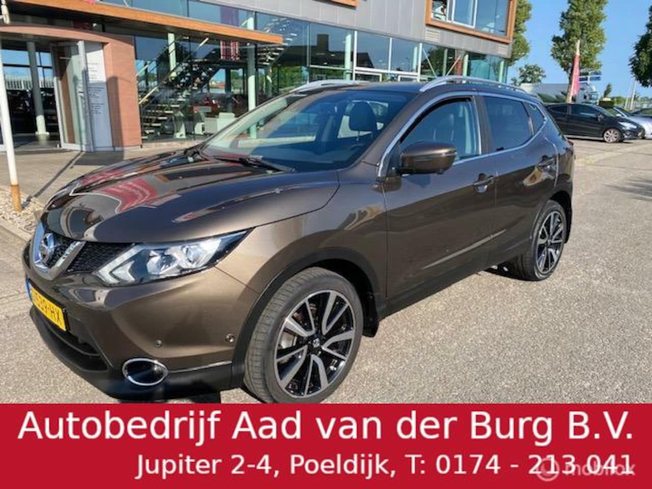 Nissan Qashqai - 1.2 N-Vision Automaat , Luxe uitvoering , panorama dak , Velgen , Lederen bekleding Stoel - AutoWereld.nl