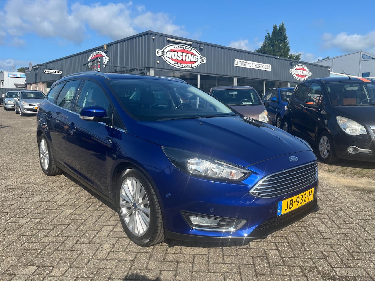 Ford Focus Wagon - 1.0 Titanium(clima,navi,cruise-control,bj16,7999,-) - AutoWereld.nl