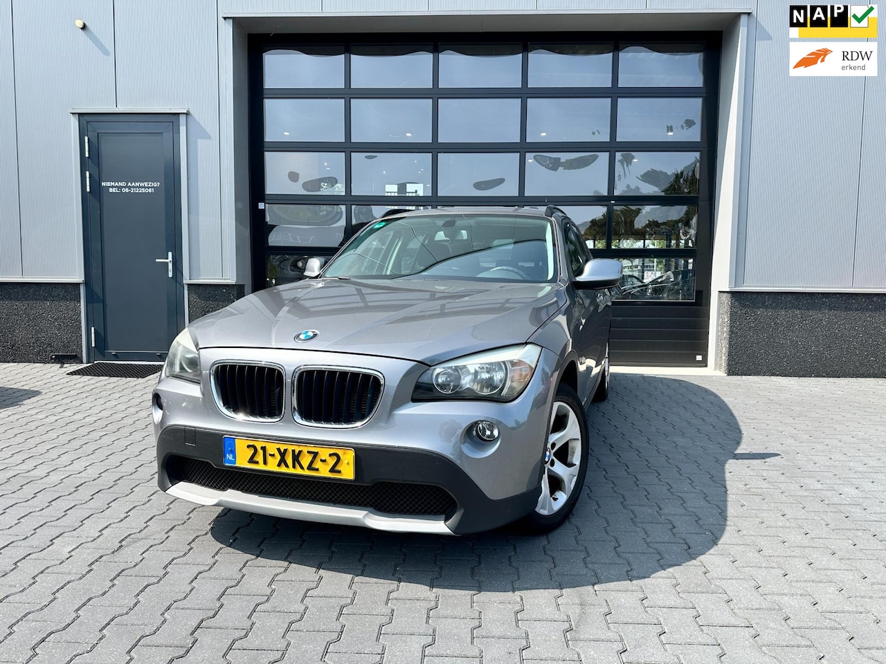 BMW X1 - SDrive20i Business AUTOMAAT - AutoWereld.nl