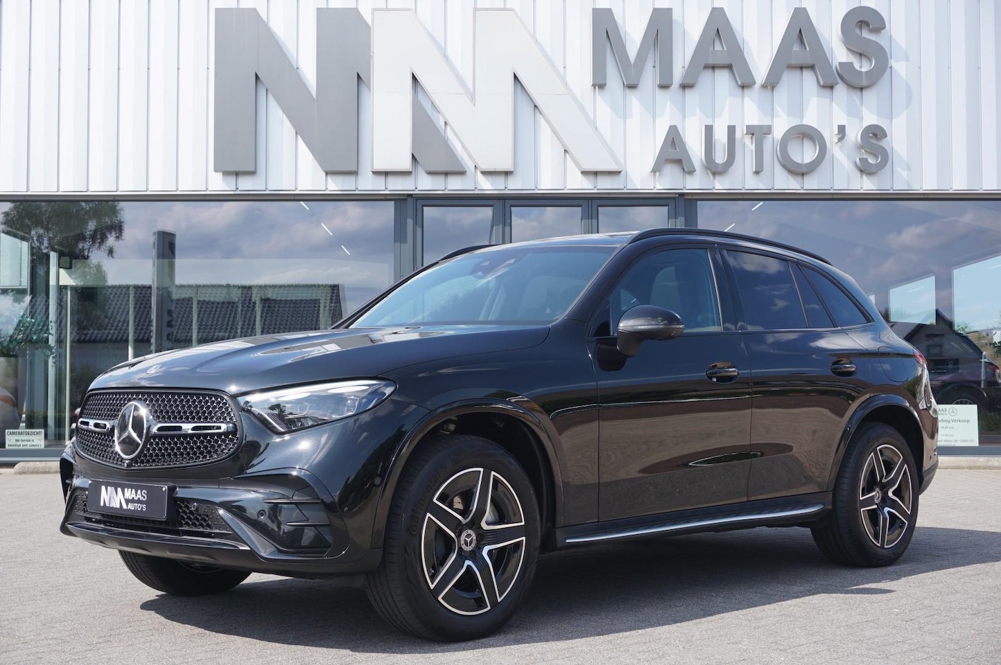 Mercedes-Benz GLC-klasse - 400e 4MATIC AMG Line Distronic Trekhaak Panoramada - AutoWereld.nl