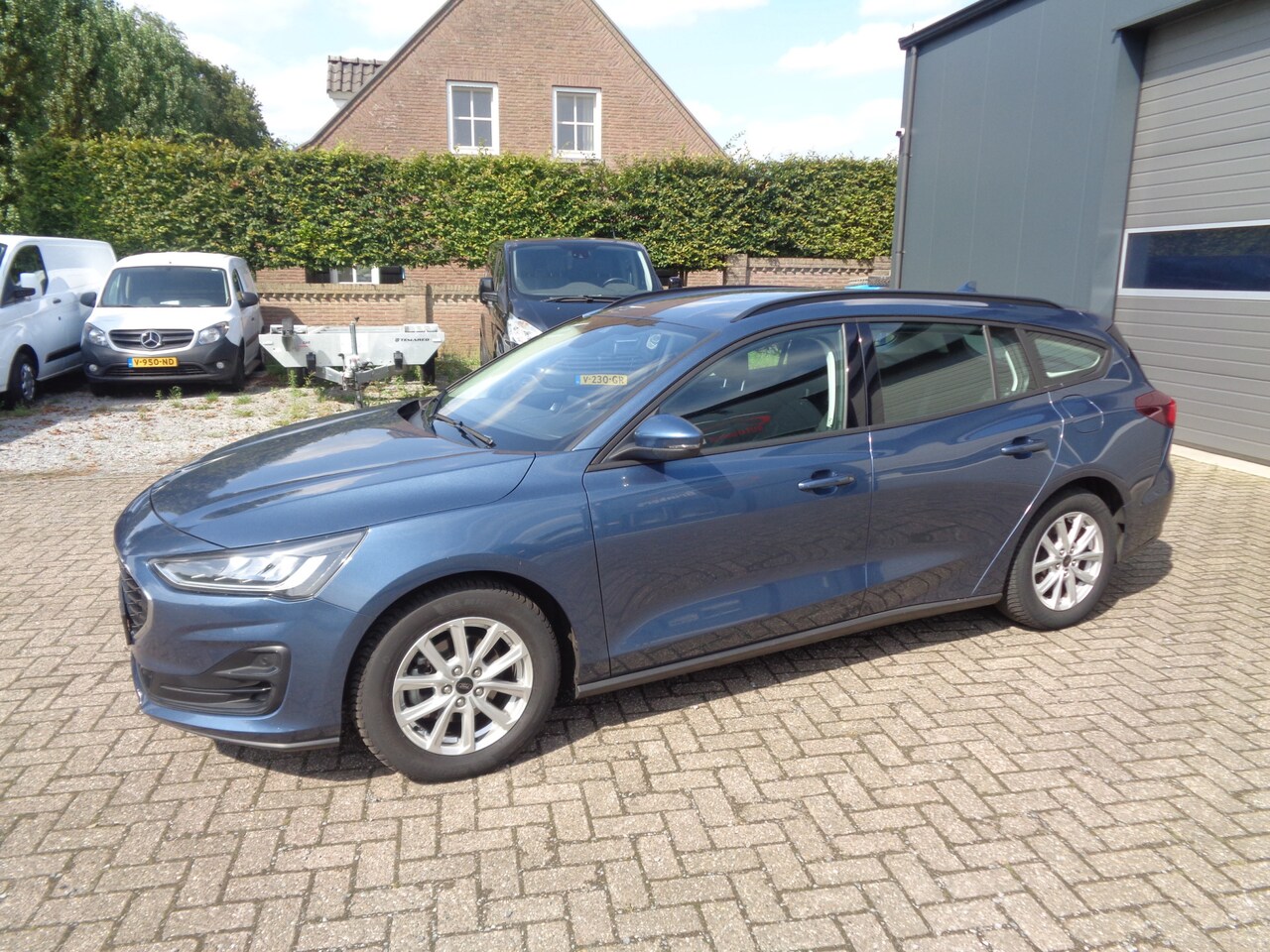 Ford Focus Wagon - 1.0 EcoBoost Connected 1.0 EcoBoost Connected - AutoWereld.nl