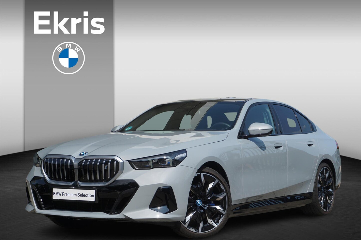 BMW i5 - Sedan eDrive40 | M Sportpakket | Driving Assistant Professional | Glazen panoramadak | Bow - AutoWereld.nl