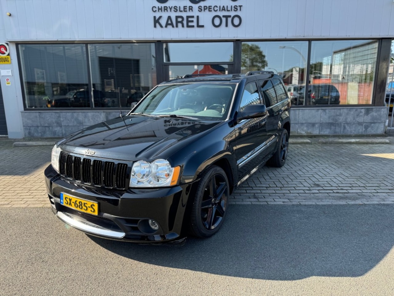 Jeep Grand Cherokee - 6.1 SRT LIMITED - AutoWereld.nl