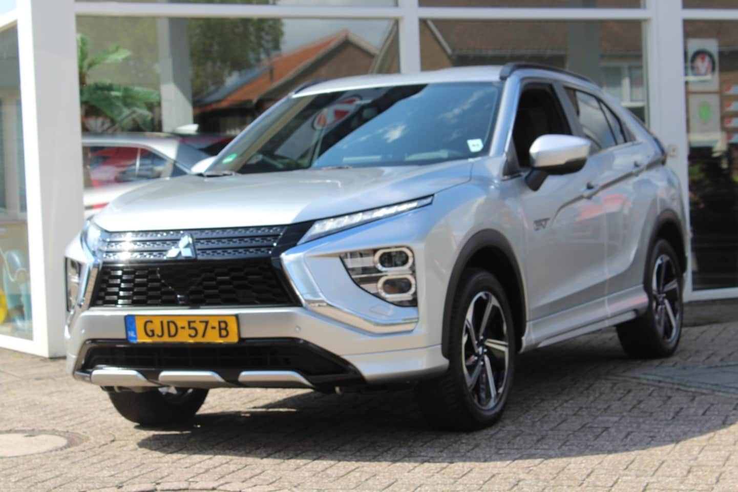 Mitsubishi Eclipse Cross - 2.4 PHEV Executive 2.4 PHEV EXECUTIVE - AutoWereld.nl