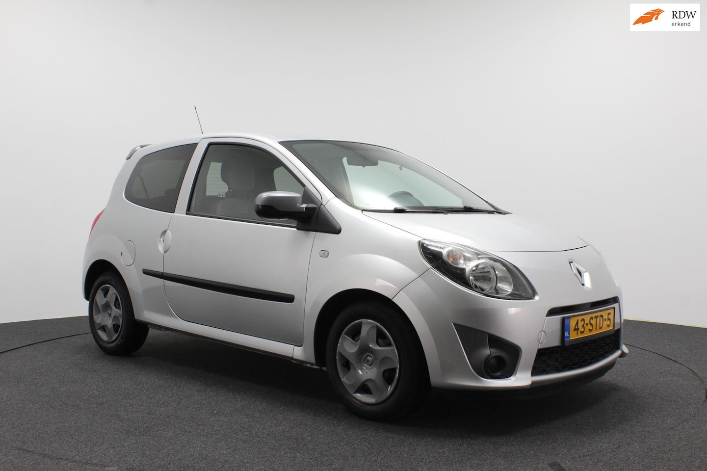 Renault Twingo - 1.2-16V Collection | Airco | Elektrische ramen | APK 12-2024 - AutoWereld.nl