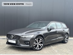 Volvo V60 - 2.0 B3 Plus Dark / 360 camera / trekhaak / voorruit verwarming / pan. dak /