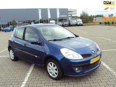 Renault Clio - 1.4-16V Dynamique