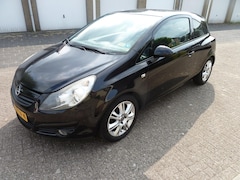 Opel Corsa - 1.4-16V Color Edition