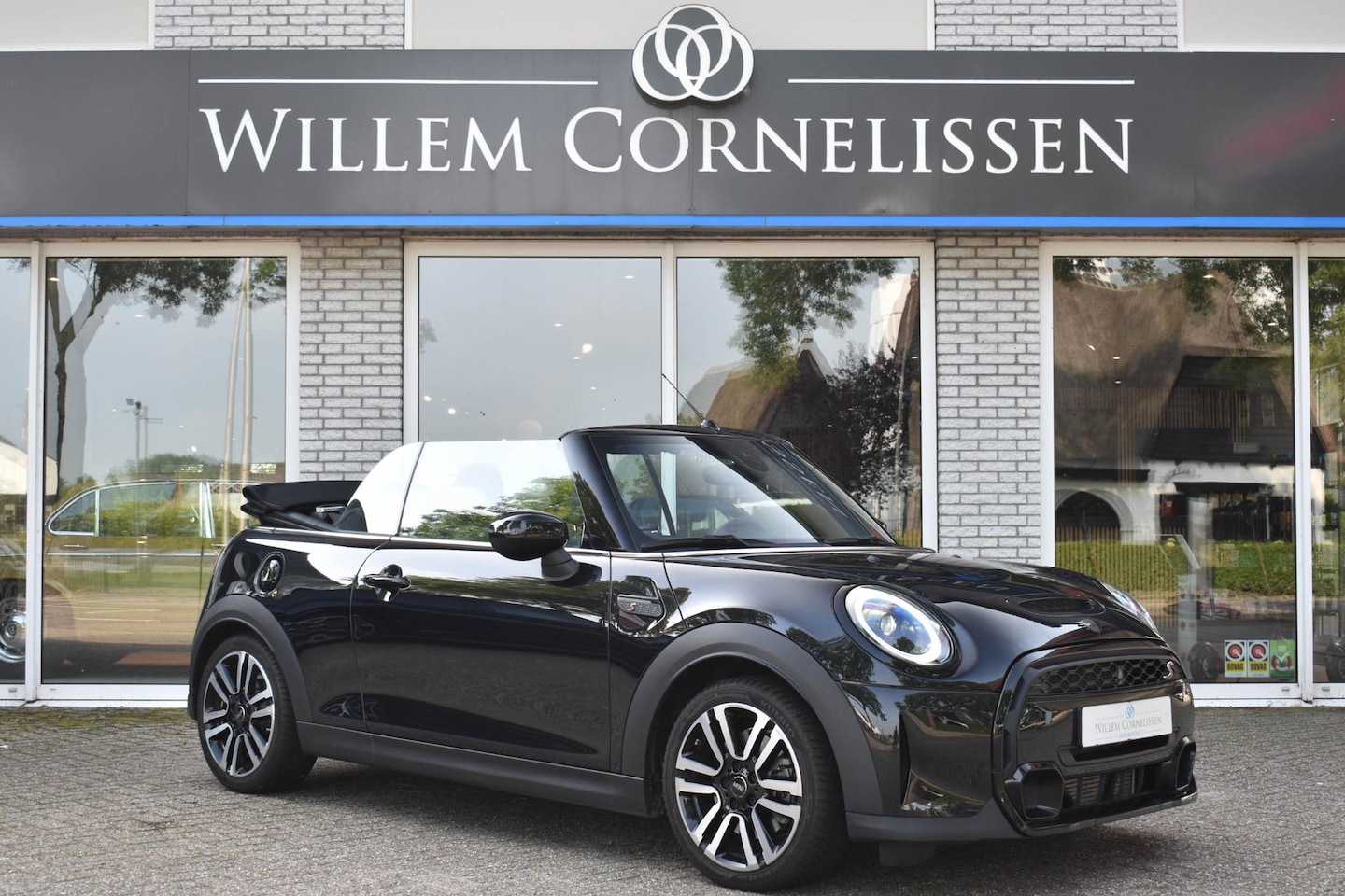 MINI Cabrio - Mini 2.0 Cooper S Classic Aut Navi Leder Apple Carplay - AutoWereld.nl