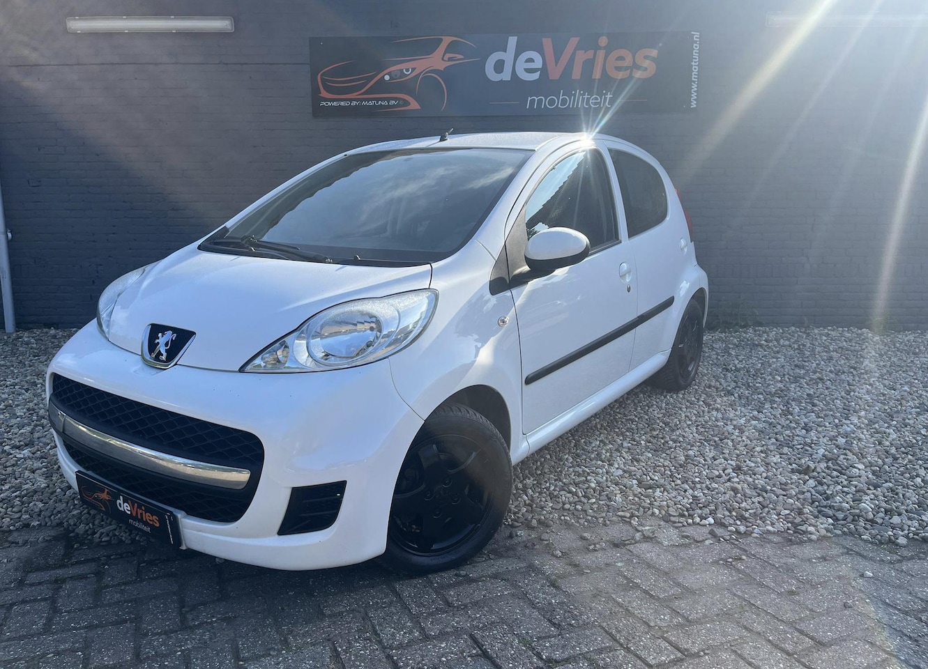 Peugeot 107 - 1.0 Access Accent **5DRS-AIRCO-APK** - AutoWereld.nl