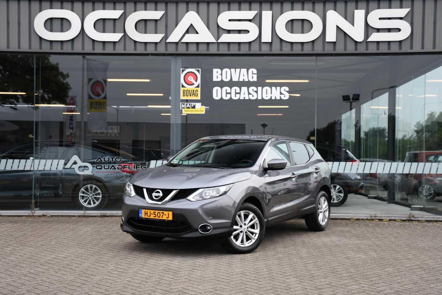 Nissan Qashqai - 1.2 Acenta CRUISE-CONTROL/ LM 17 INCH/ PDC - AutoWereld.nl