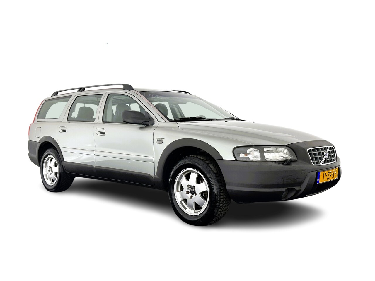 Volvo XC70 - 2.5 T Momentum Audio-Line AWD *1/2-LEDER | AIRCO | COMFORT-SEATS | 15"ALU* - AutoWereld.nl