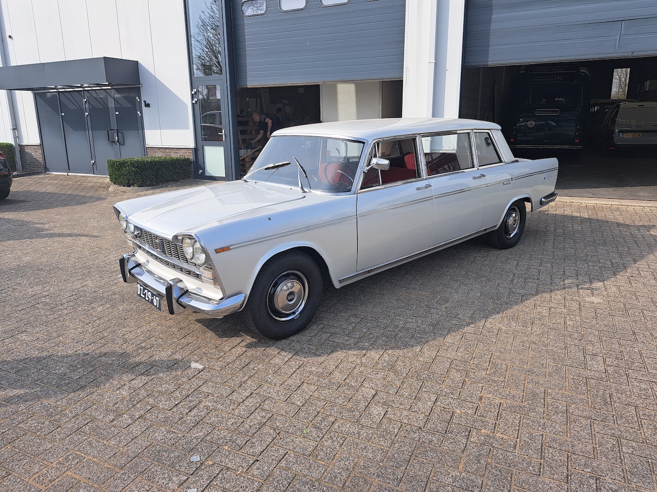 Fiat 1300 - 2300 President Lombardi - AutoWereld.nl