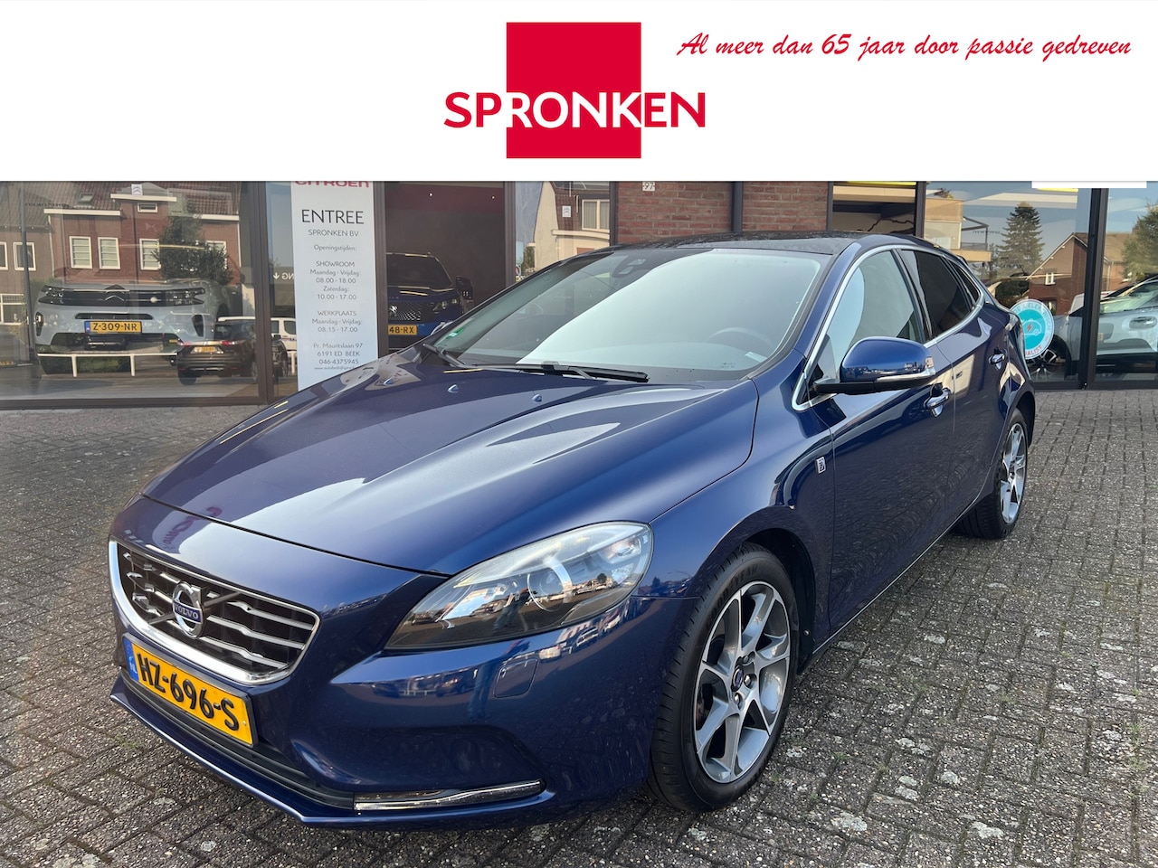 Volvo V40 - 2.0 T3 Ocean Race Navi-Camera-Leder-Afneembare trekhaak - AutoWereld.nl