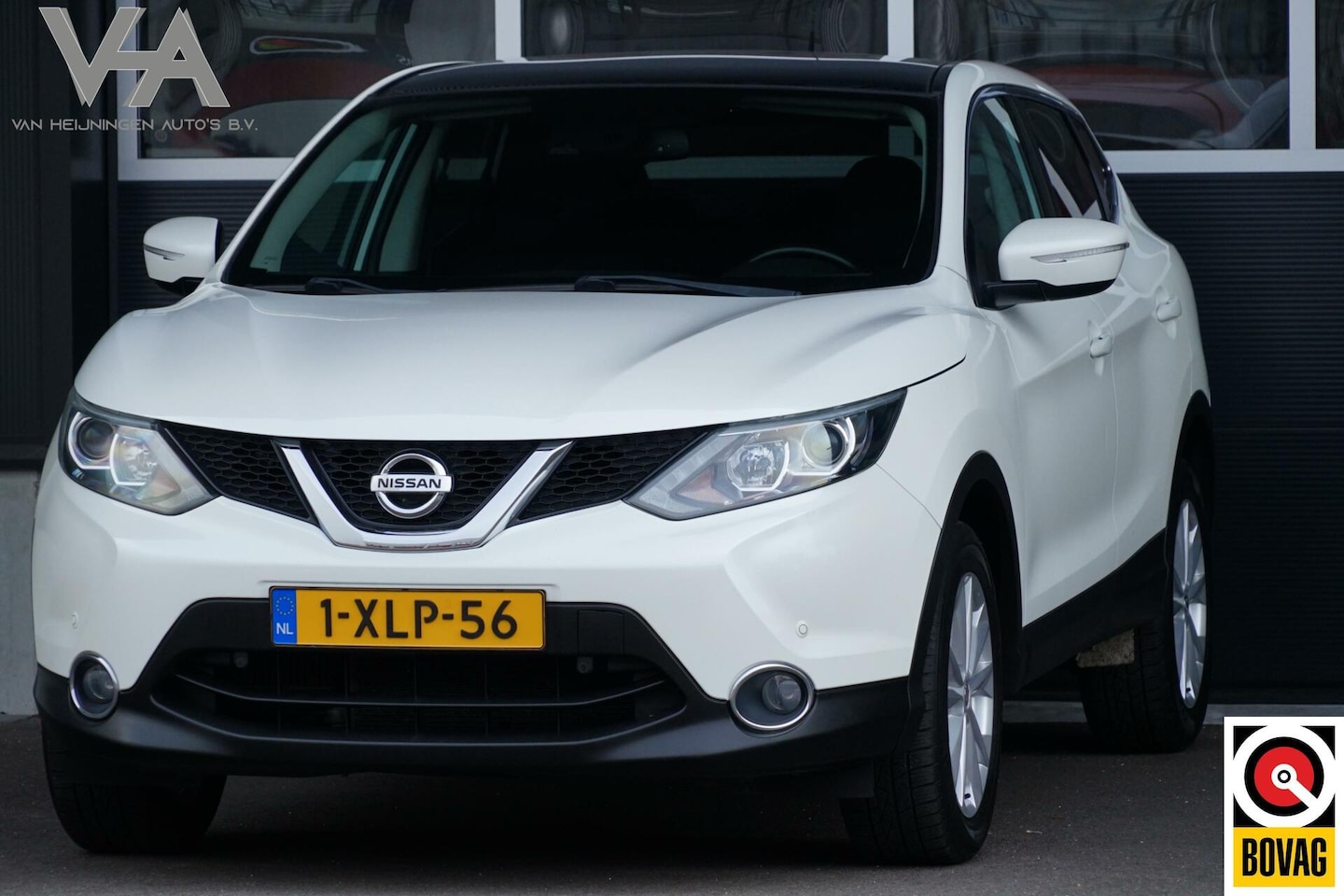 Nissan Qashqai - 1.2 Premier Edition 1.2 Premier Edition, NL, keyless, pano, cam. - AutoWereld.nl