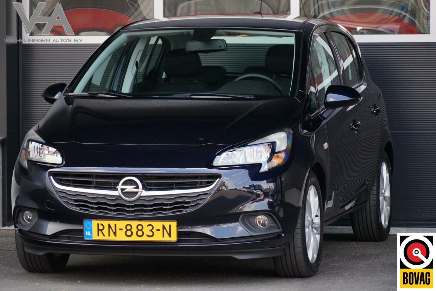 Opel Corsa - 1.4 Favourite 1.4 Favourite, NL, CarPlay, navi, PDC, DAB, L.M. - AutoWereld.nl