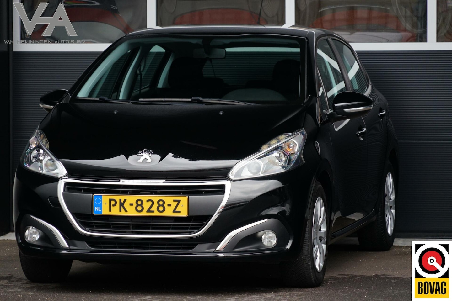 Peugeot 208 - 1.2 PureTech Blue Lion 1.2 PureTech Blue Lion, NL, CarPlay, PDC, cruise - AutoWereld.nl