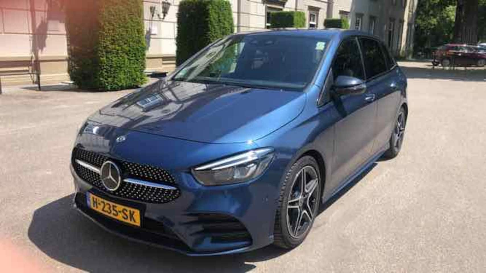 Mercedes-Benz B-klasse - 180d AMG Launch Edition Premium Plus Vol - AutoWereld.nl