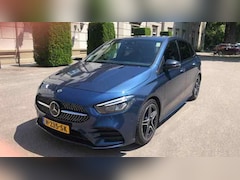 Mercedes-Benz B-klasse - 180d AMG Launch Edition Premium Plus Vol