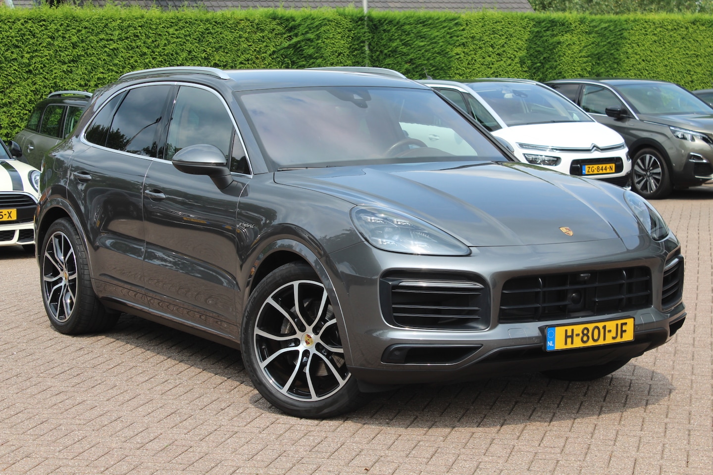 Porsche Cayenne - 3.0 E-Hybrid / Trekhaak / 360Camera / Burmester / Sportdesign / Sportchrono / Softclose / - AutoWereld.nl