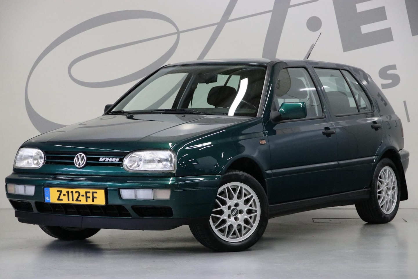 Volkswagen Golf - 2.8 VR6/ 88.000km!/ Volledige historie - AutoWereld.nl