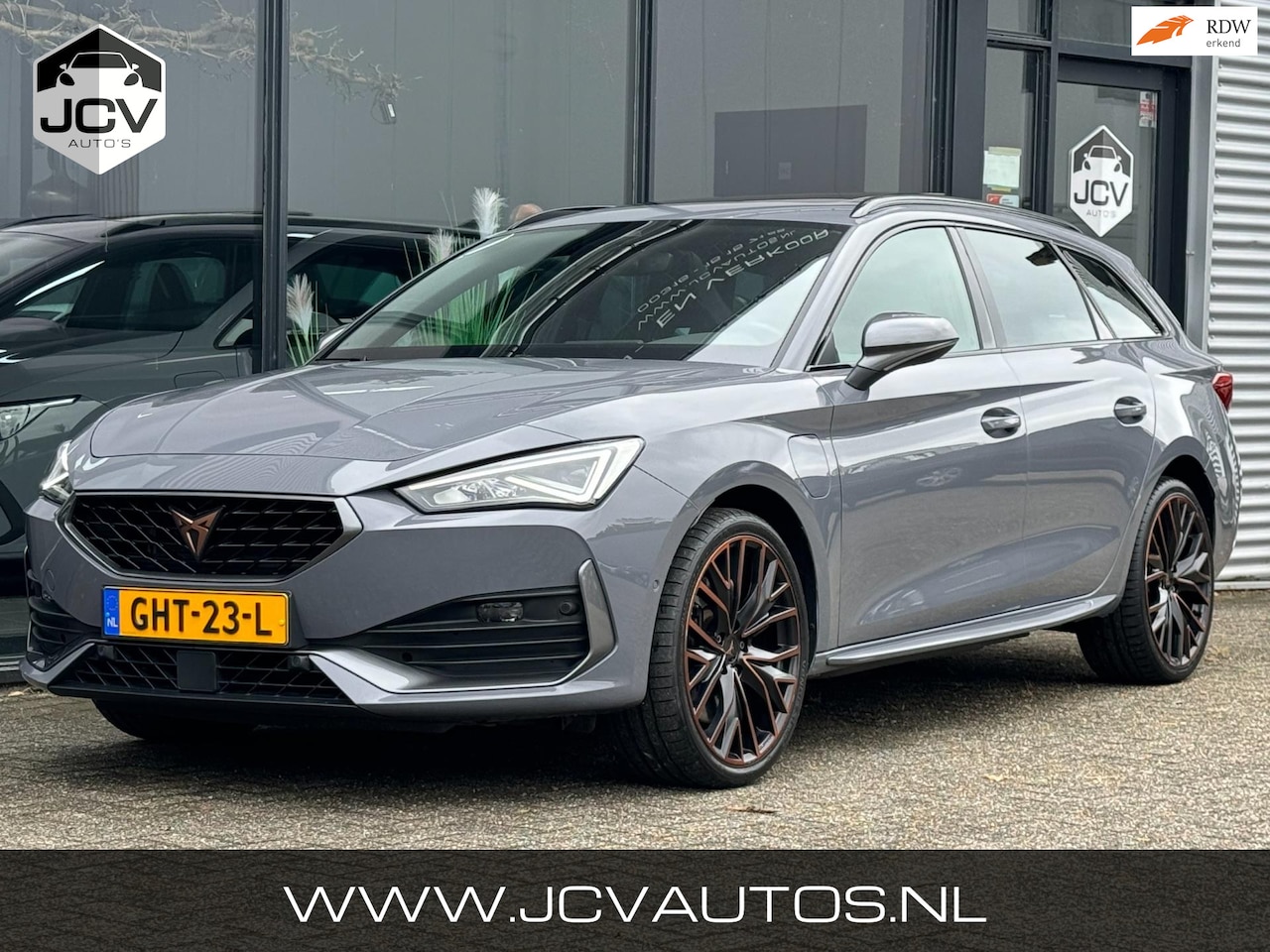 CUPRA Leon Sportstourer - 1.4 e-Hybrid VZ Performance PANO/CAM - AutoWereld.nl