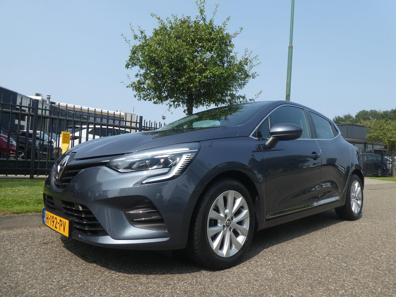 Renault Clio - 1.0 TCe 100pk Intens Clima Xenon Navi Thaak - AutoWereld.nl