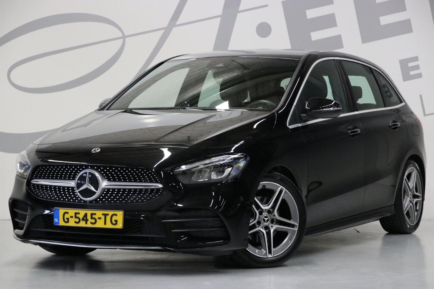 Mercedes-Benz B-klasse - 180 Business Solution AMG-style/ Wide screen/ Origineel NL/ NAP - AutoWereld.nl