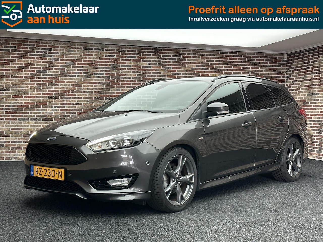 Ford Focus Wagon - 1.0 ST-Line | Navi| Clima| - AutoWereld.nl